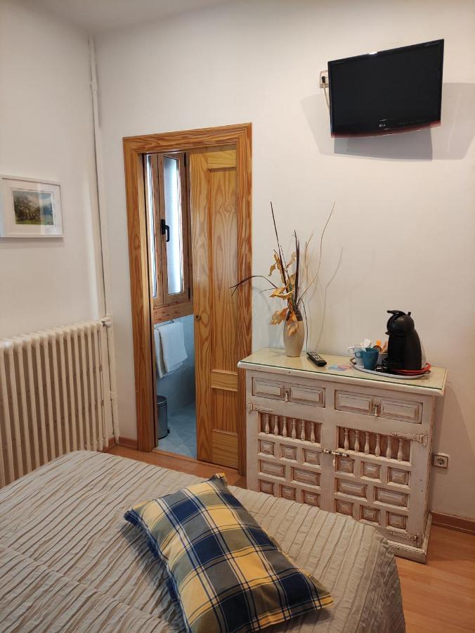 Hostal Escartin Sabiñánigo المظهر الخارجي الصورة