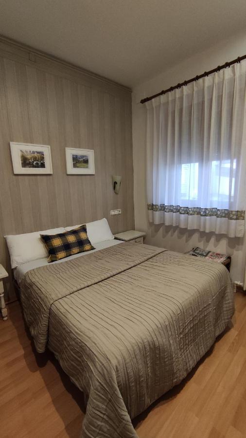 Hostal Escartin Sabiñánigo المظهر الخارجي الصورة